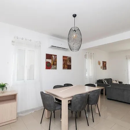 Pernera Gardens Ekaterina Willa