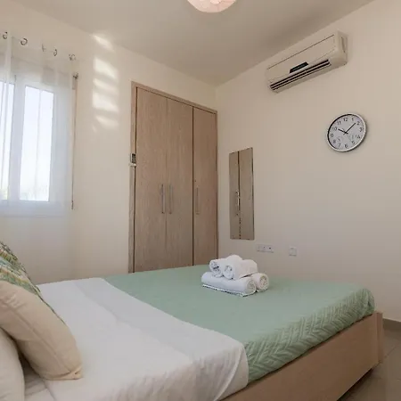 Willa Pernera Gardens Ekaterina *