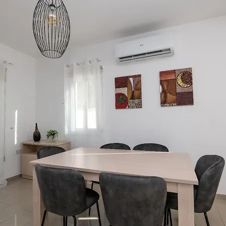 Pernera Gardens Ekaterina Willa *