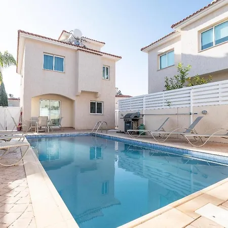 Pernera Gardens Ekaterina Protarász