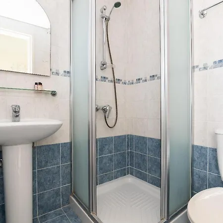 Pernera Gardens Ekaterina Villa Protarász