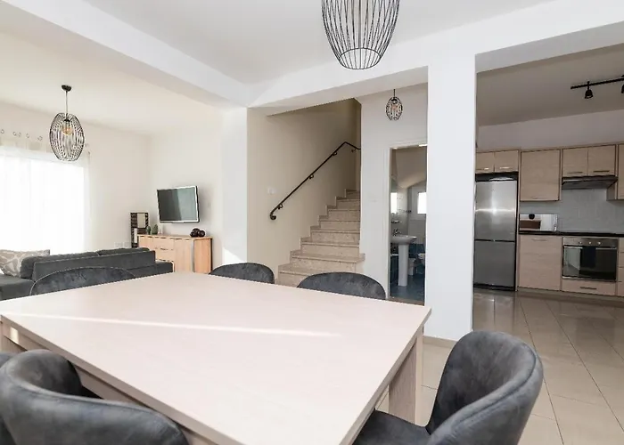 Villa Pernera Gardens Ekaterina *